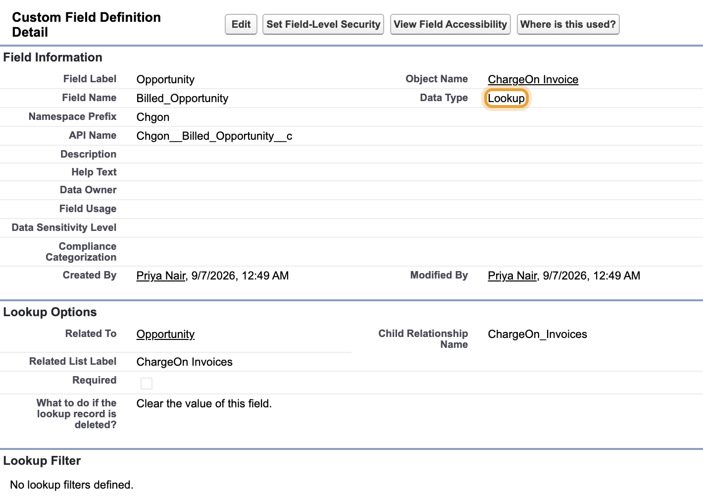 The invoice's fields list, with the lookup that points at the payment object